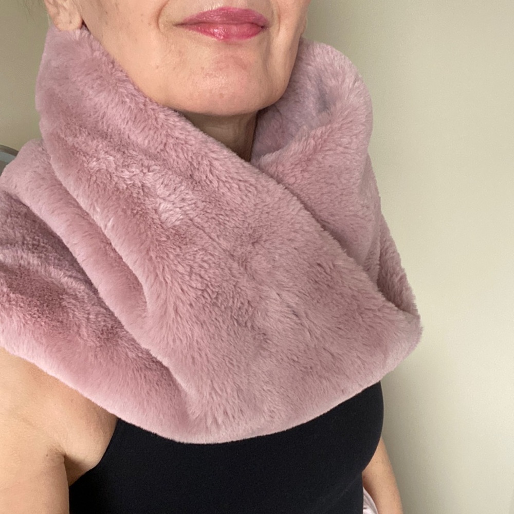 3/$30 mix and match pink faux fur neck warmer